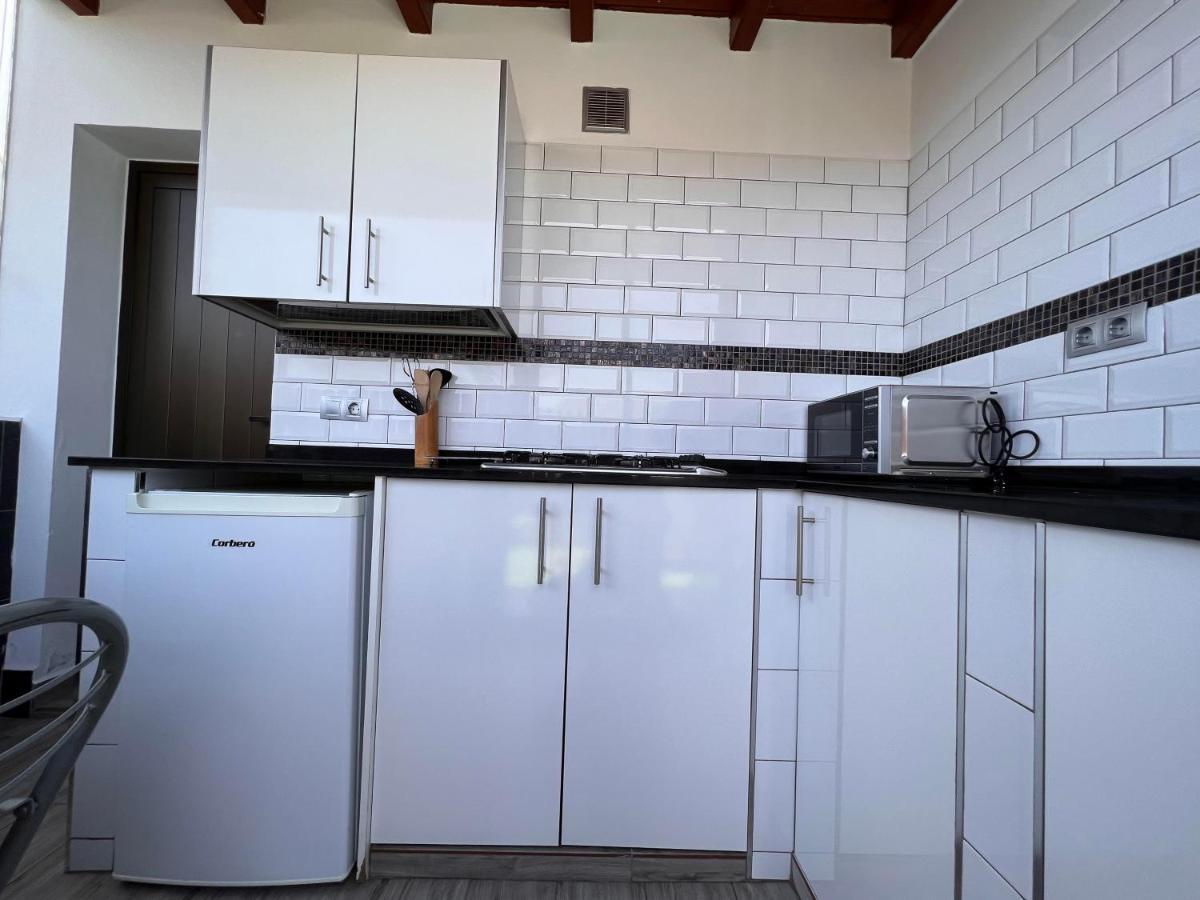 Estudio Agradable, Con Jacuzzi, Terraza Y Barbacoa, Totalmente Independiente Apartman Corralejo Kültér fotó