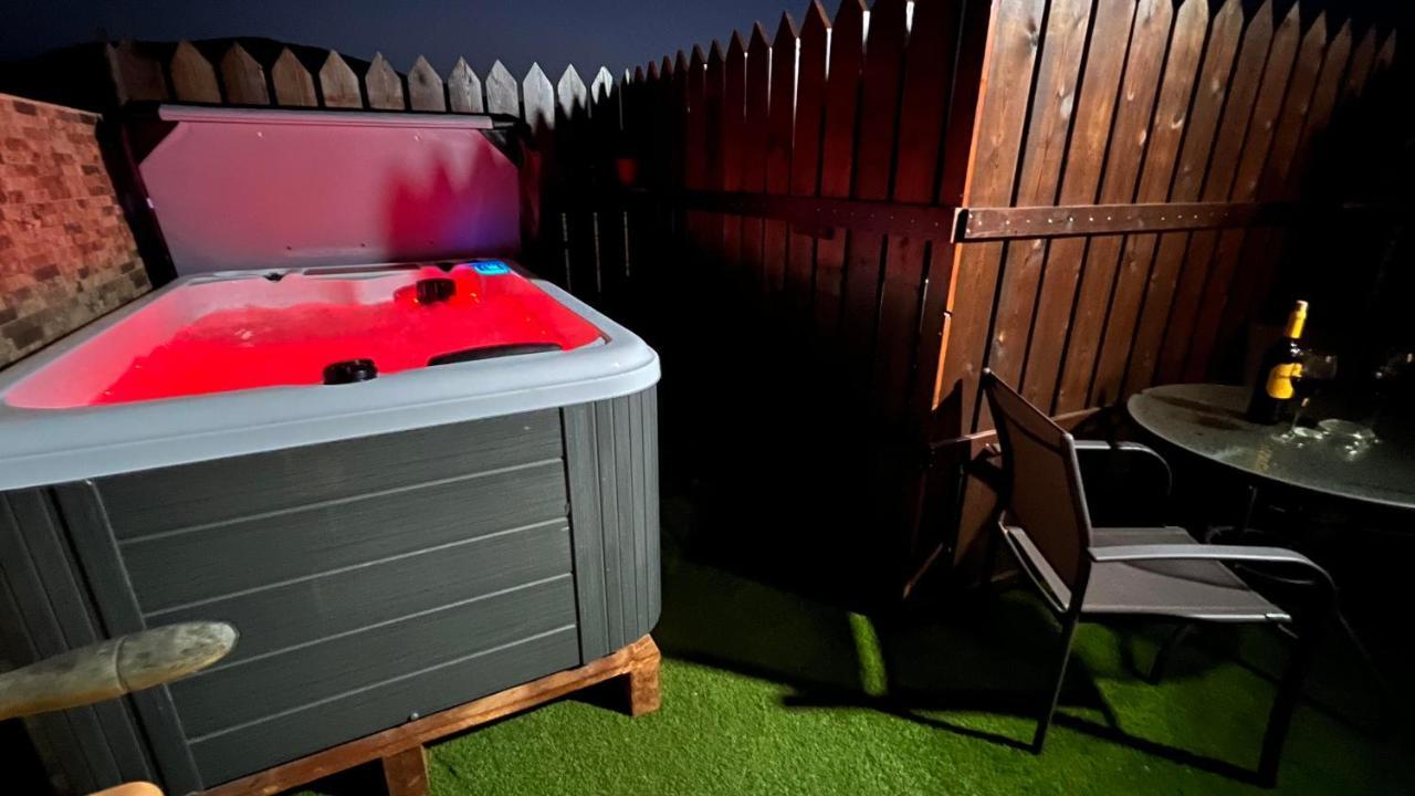 Estudio Agradable, Con Jacuzzi, Terraza Y Barbacoa, Totalmente Independiente Apartman Corralejo Kültér fotó