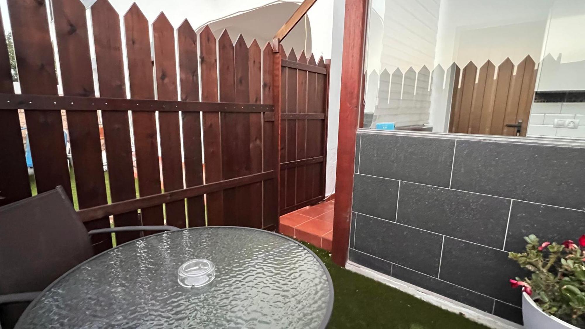 Estudio Agradable, Con Jacuzzi, Terraza Y Barbacoa, Totalmente Independiente Apartman Corralejo Kültér fotó